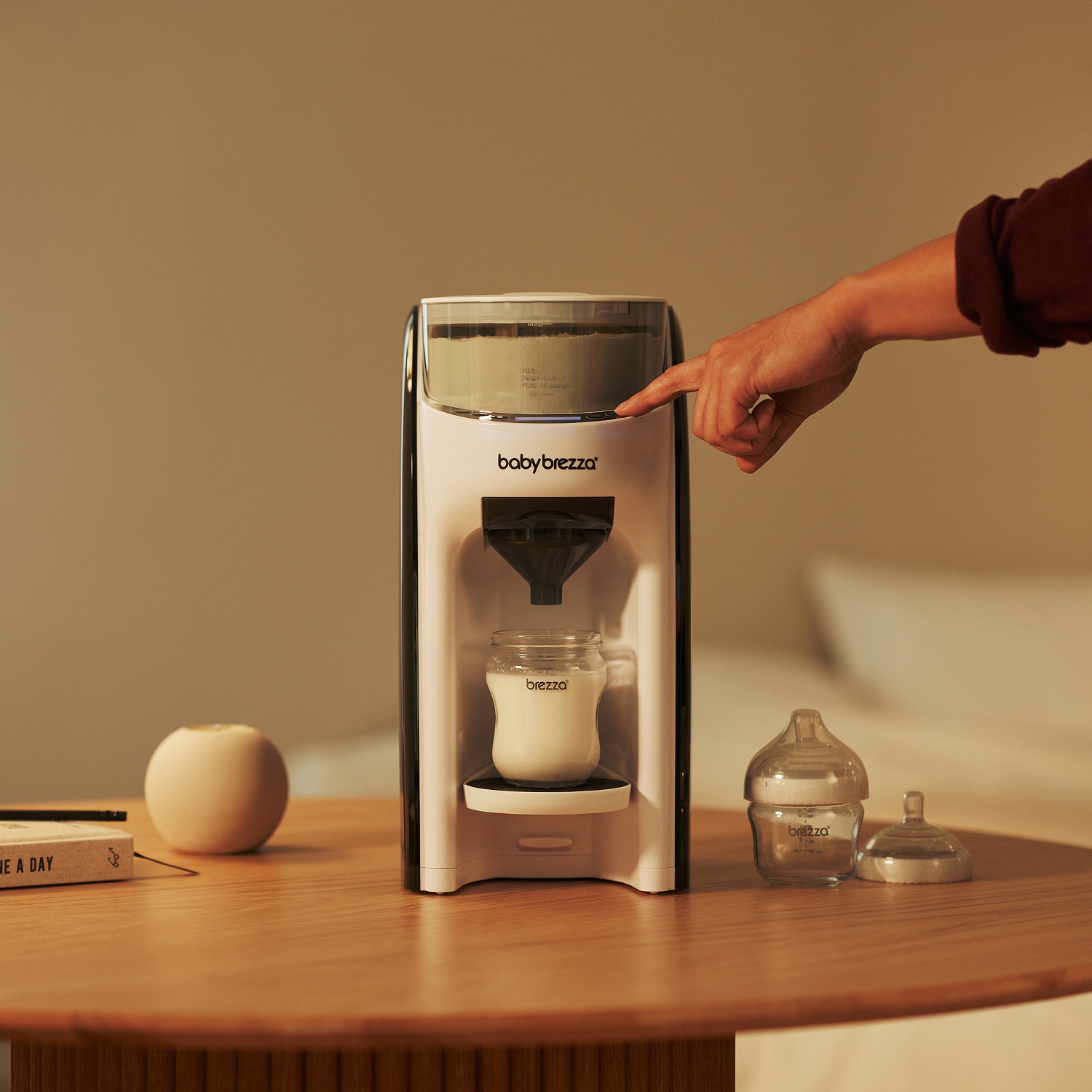 Baby Brezza 自動ミルク調乳器 | 安心・時短・夜間授乳サポートに最適