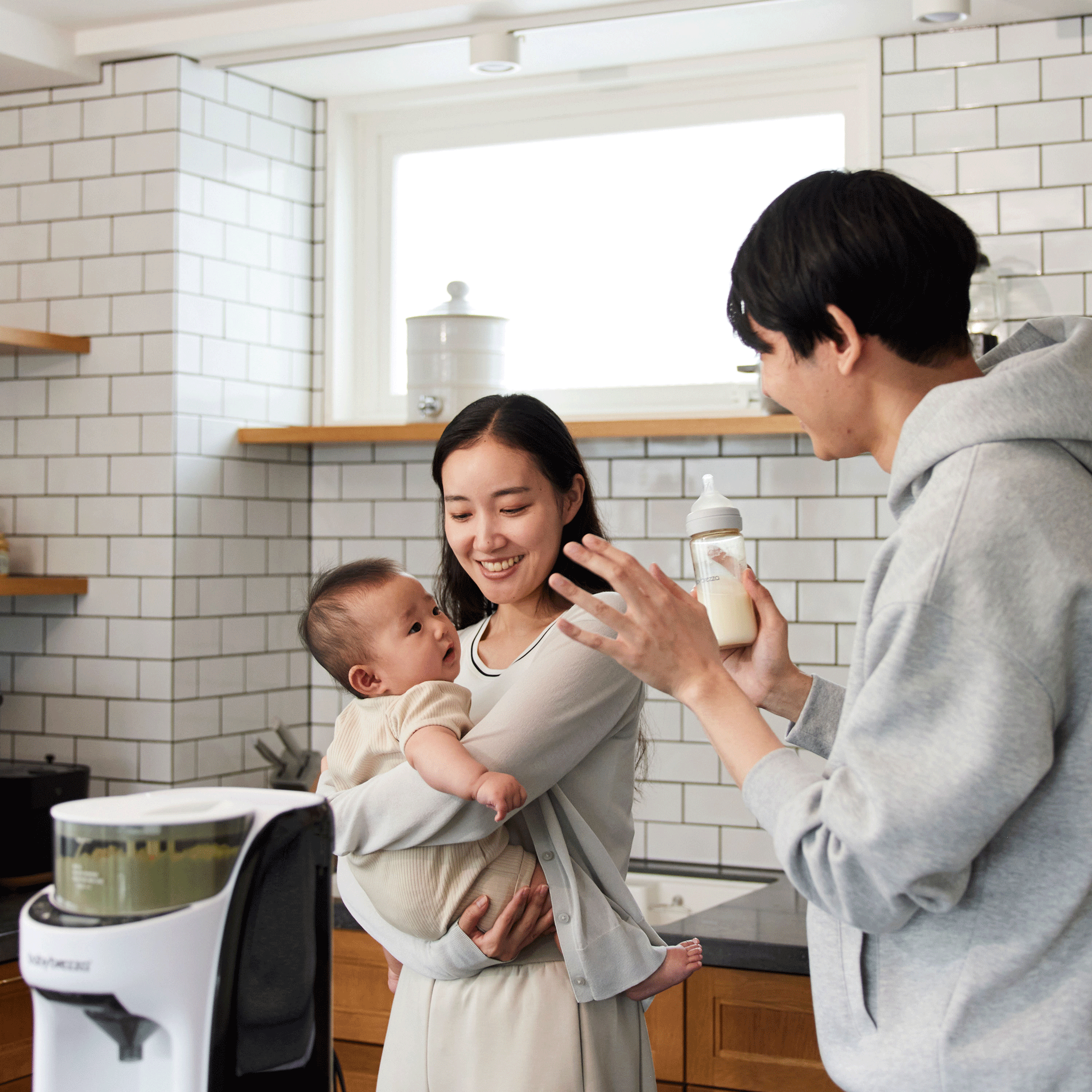 自動ミルク調乳器 Baby Brezza Japan